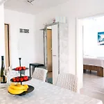 Prekrasan “marko” Sa Dvije Sobe Apartamento Split