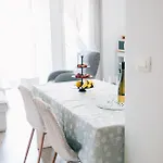 Prekrasan “marko” Sa Dvije Sobe Split