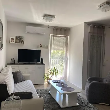 Apartment Prekrasan Apartman “marko” Sa Dvije Sobe *