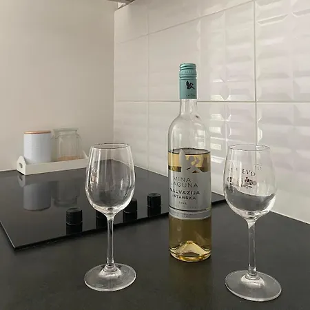 Apartment Prekrasan “marko” Sa Dvije Sobe