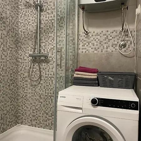 Prekrasan Apartman “marko” Sa Dvije Sobe Split