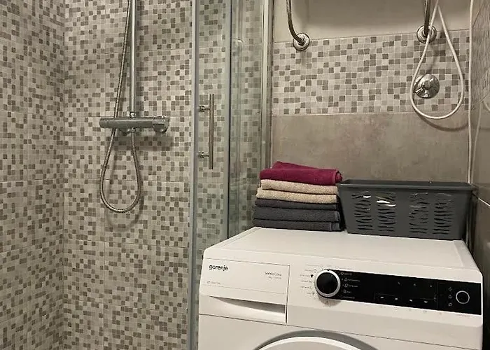 Prekrasan “marko” Sa Dvije Sobe Split